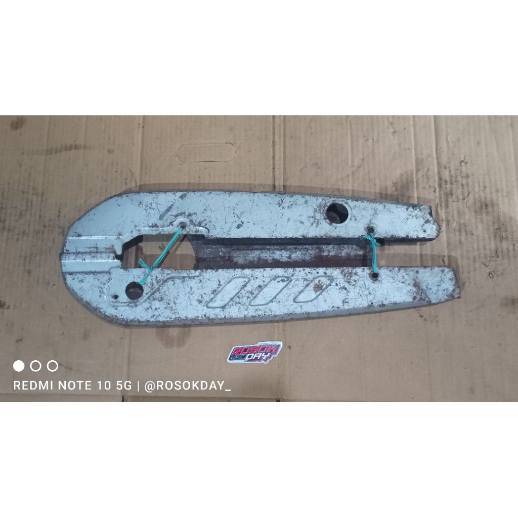 Katengkas Tutup Rantai Suzuki Smash Original Katengkas Cover Tutup Rantai Suzuki Smash Crystal Torna