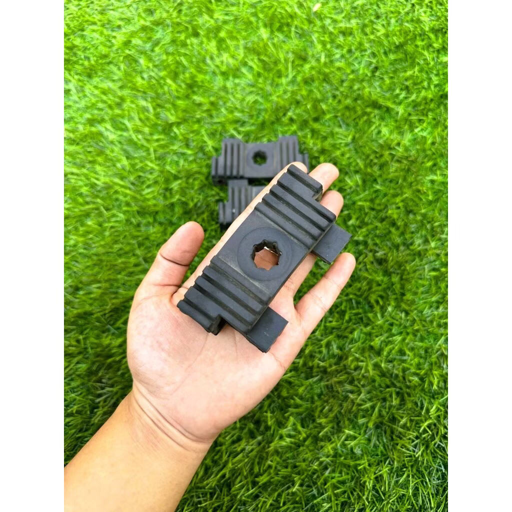 Karet ganjel tangki belakang gl 100