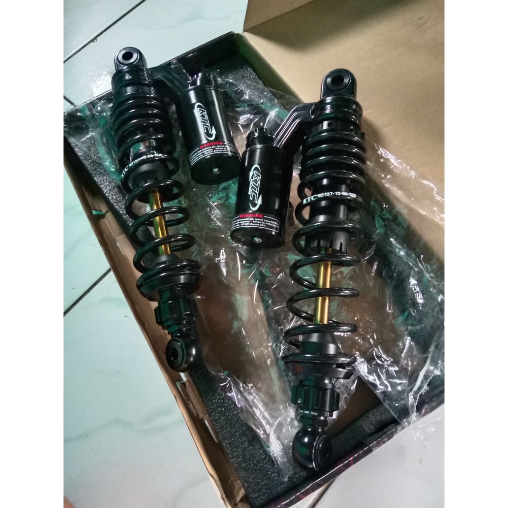 shock skok copy ktc ukuran 32 black gold mirip original untuk rx king,supra,karisma,gl,tiger dan lai