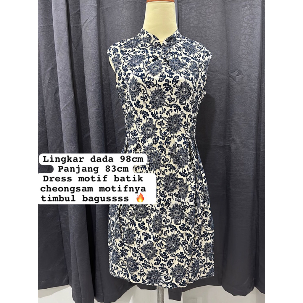 Dress cheongsam batik navy brand Ninth