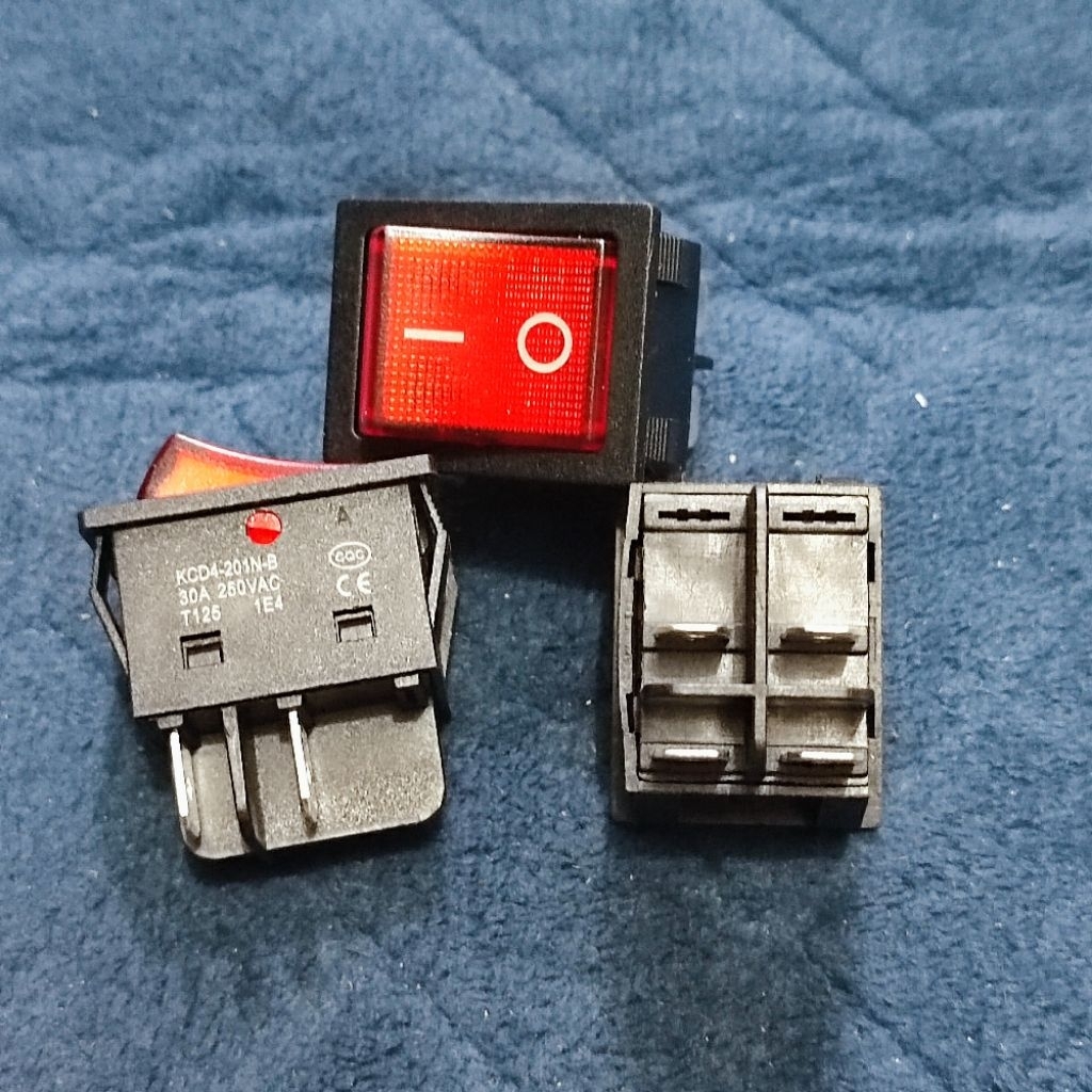 Saklar 4 Kaki 4 Pin Besar + Lampu 30A