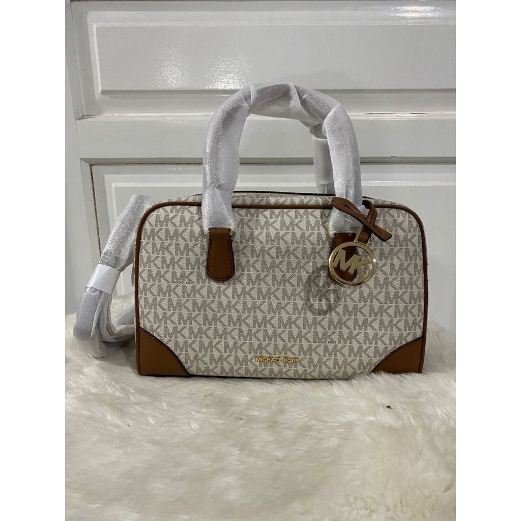 mk Thomson medium duffle satchel vanilla n