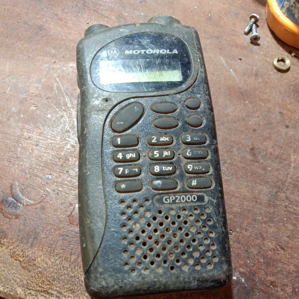 HT MOTOROLA GP2000 UHF BACA DEKRIPSI