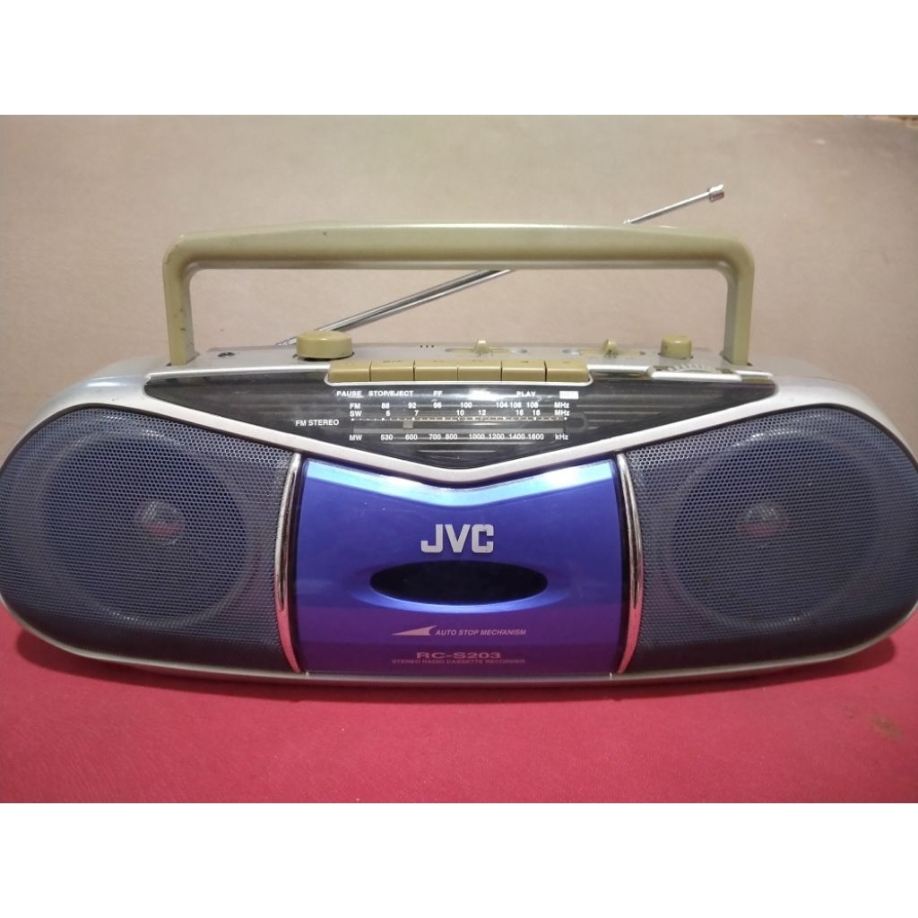 Tape JVC mini compo nyala