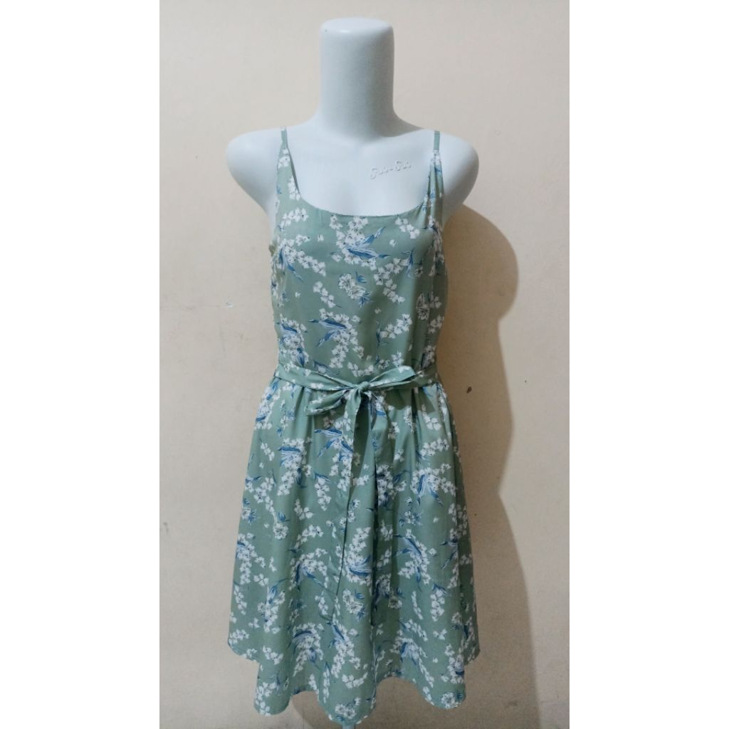 Atasan Blouse Tunik Midi Dress Tanpa Lengan Lebaran Idul Fitri Tunangan Engagement Pengajian Kondang