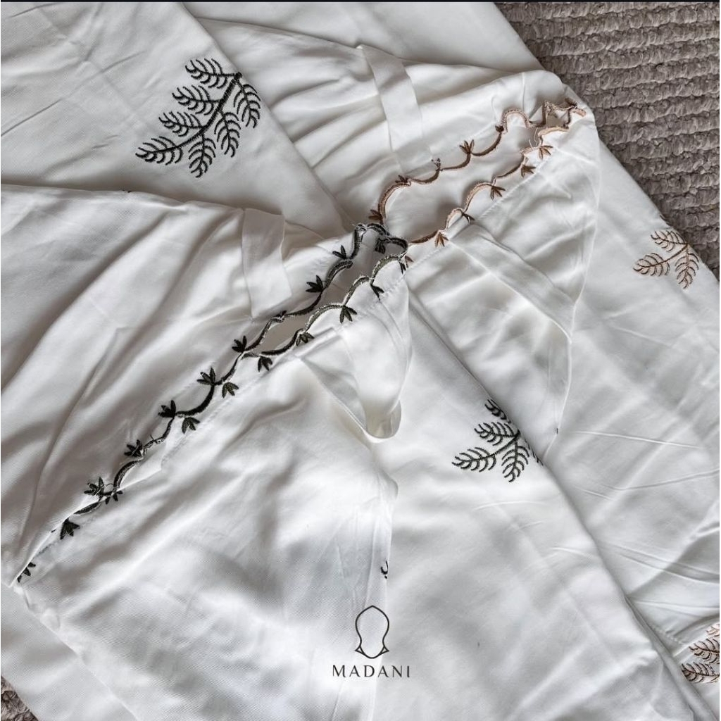 MUKENA MADANI THELABEL/MUKENA TERUSAN/MUKENA DEWASA/MUKENA PUTIH POLOS