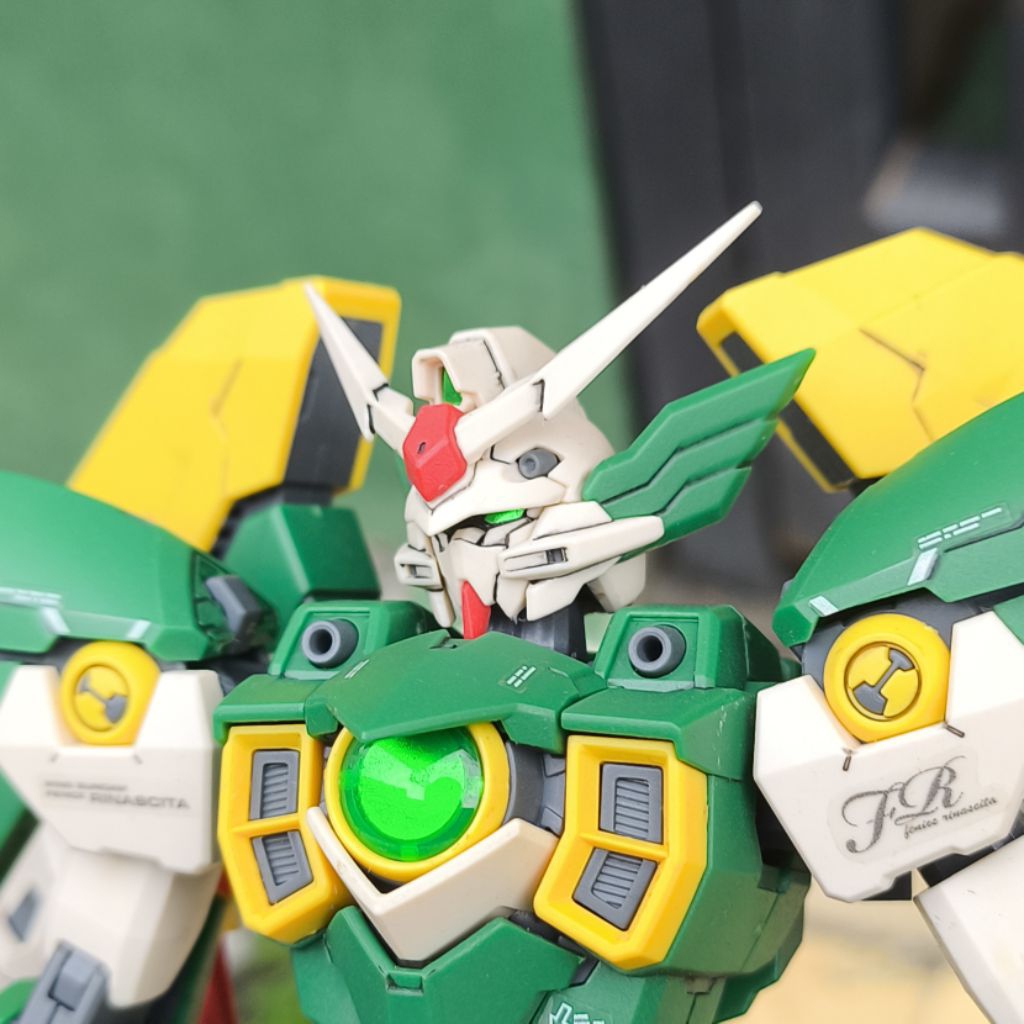 MG Wing Gundam Fenice Rinascita