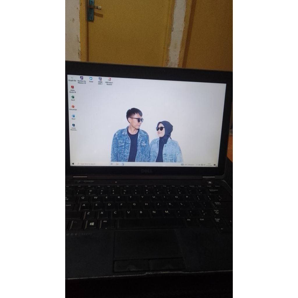 LAPTOP SECOND BEKAS DELL LATITUDE E6230 CORE I5 RAM 6GB  MINUS SPEAKER GA BUNYI LAINNYA NORMAL