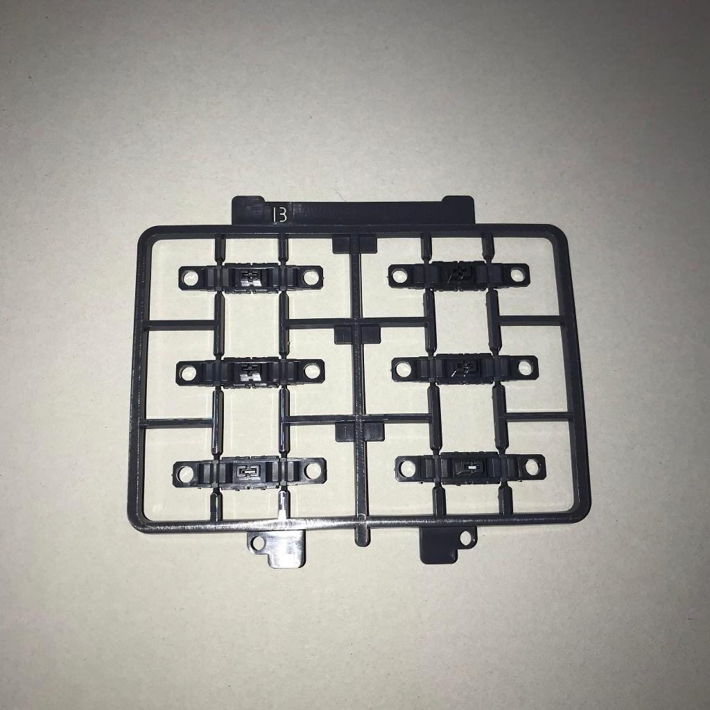 RG 32 Nu Gundam Part | Runner B | Nomor 01