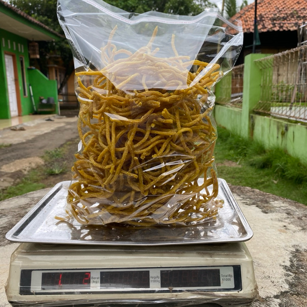 KRUPUK MIE JUJUT MENTAH/ KRUPUK MIE BANTET MENTAH/ KRUPUK MIE KUNING/ KRUPUK MIE JADUL