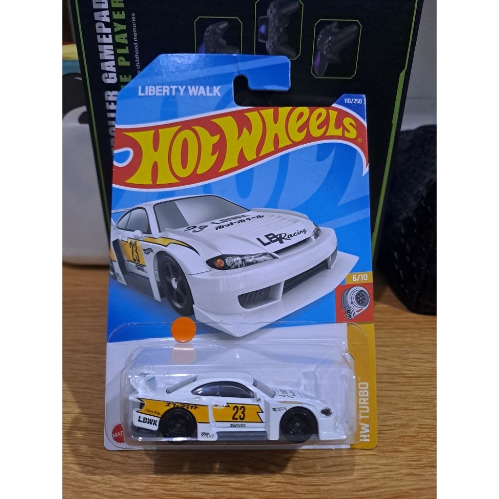 Hot Wheels LBWK Nissan S15 Putih (Japan Card)