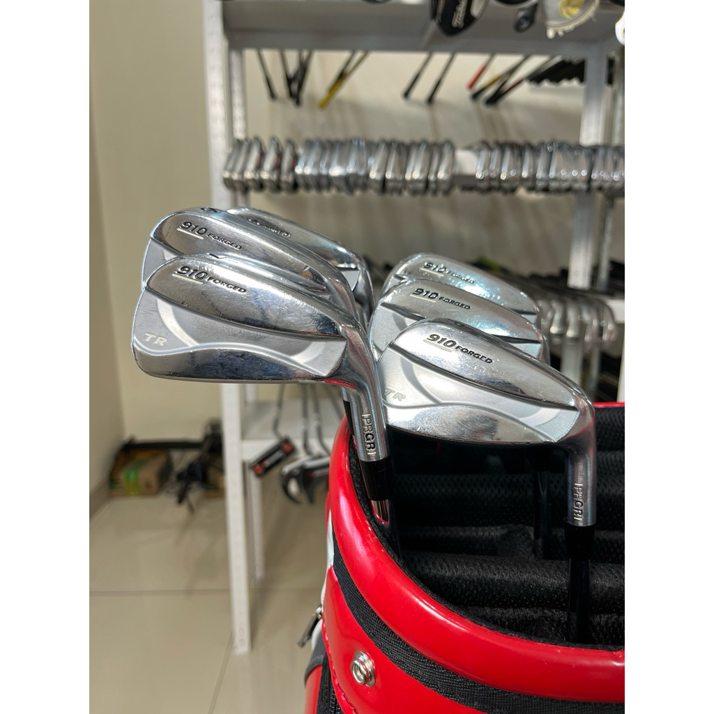 Iron set 5-P PRGR 910 Forged