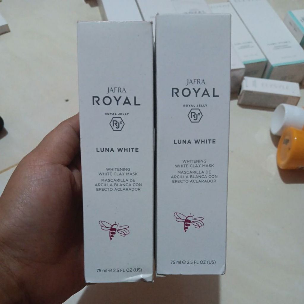 JAFRA ROYAL JELLY LUNA WHITE CLAY MASK