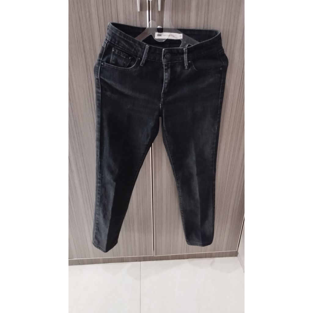 Levis celana jeans wanita