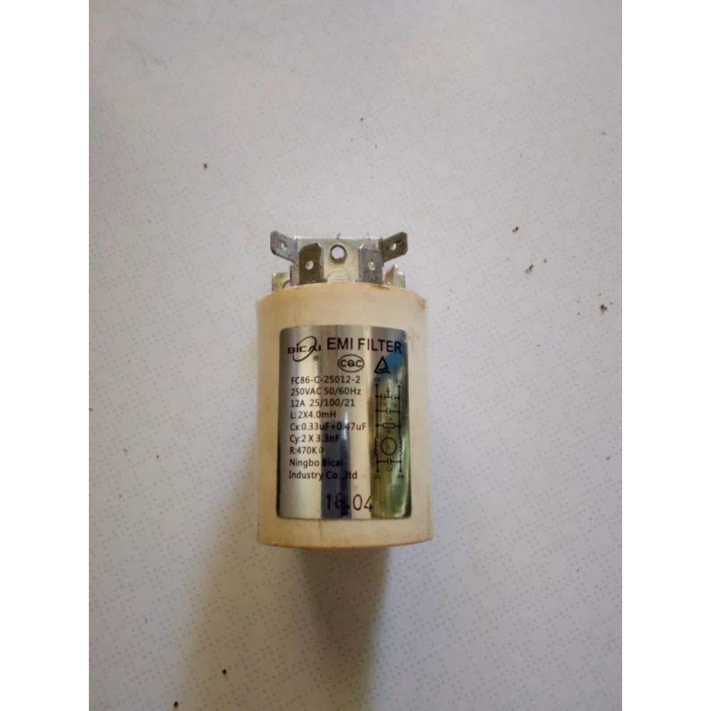 EMI FILTER FC86-C-25012-2250VAC 50/60Hz 
12A 25/100/21
L:2X4.0mH
CX:0.33uF+0.47uF
Cy:2x3.3nF
R:470K
