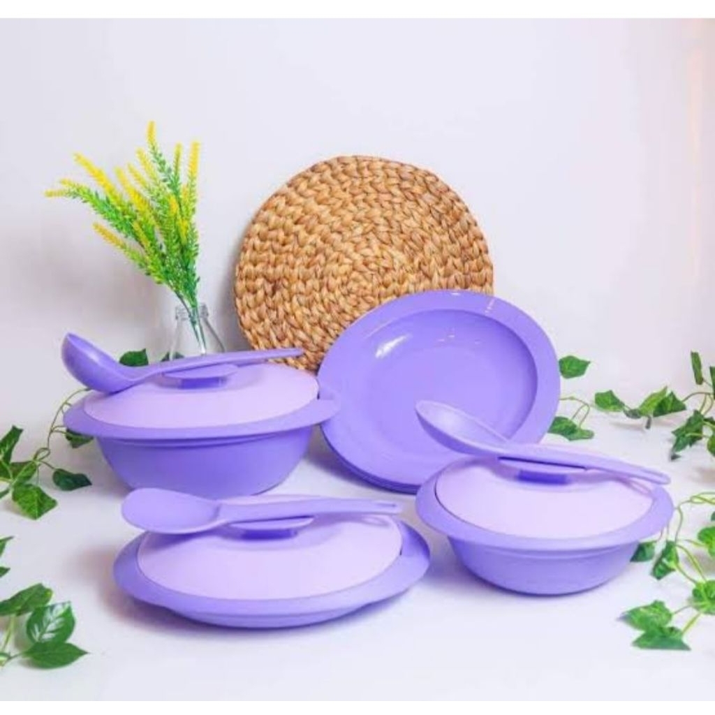 Tupperware Familia Collection Set