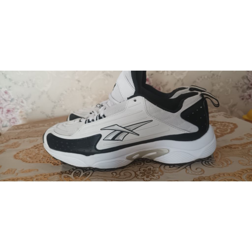 reebok dmx size 41/27
