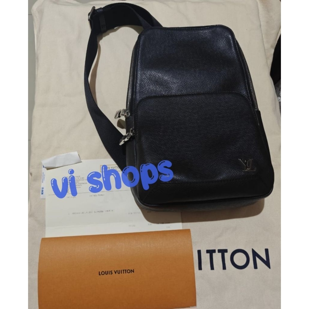 Preloved LV Taiga Sling Bag Men Black