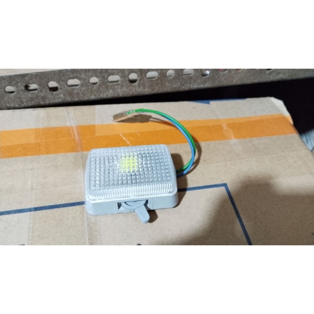 LAMPU KABIN SUZUKI CARRY ST100, KATANA