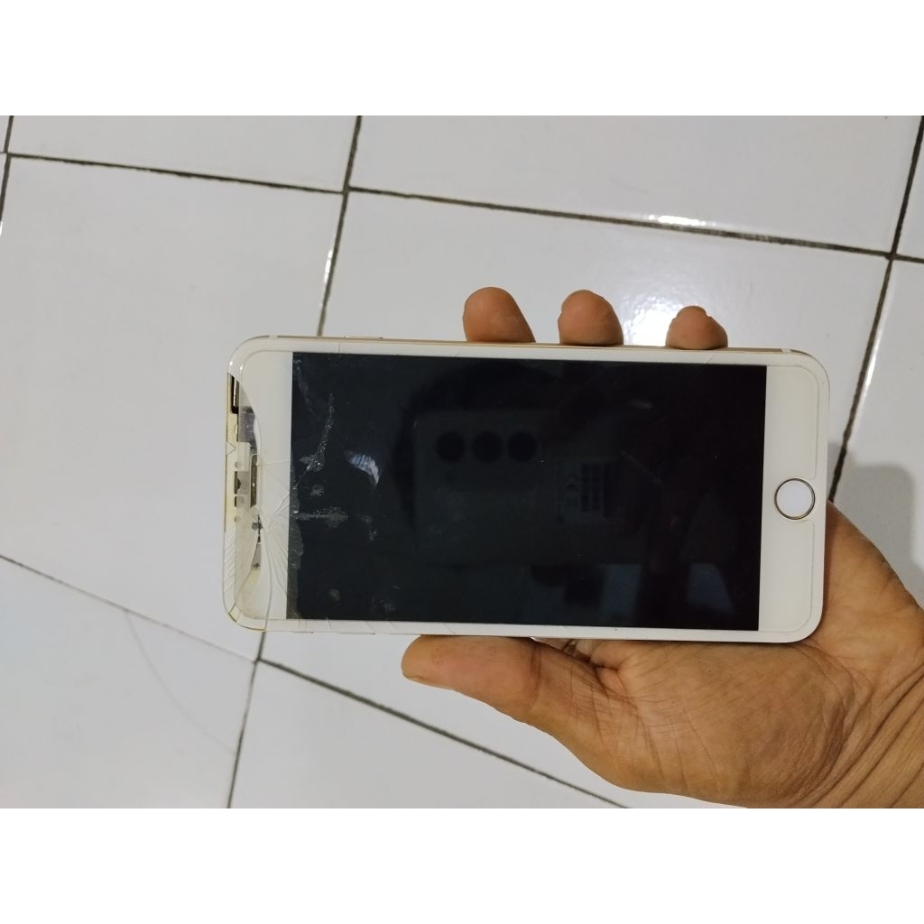 iPhone 7 Plus anggap mati total ambil part koleksi atau nostalgia