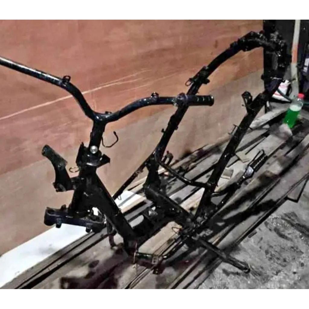 rangka batangan Honda beat fi,2012/2016/barang asli original copotan masih bagus...