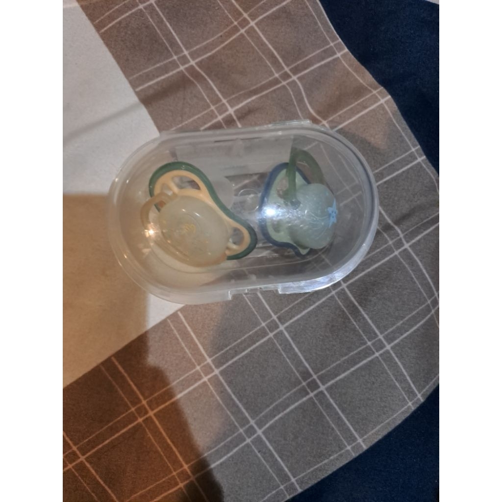 empeng philips avent usia 0-6 bulan