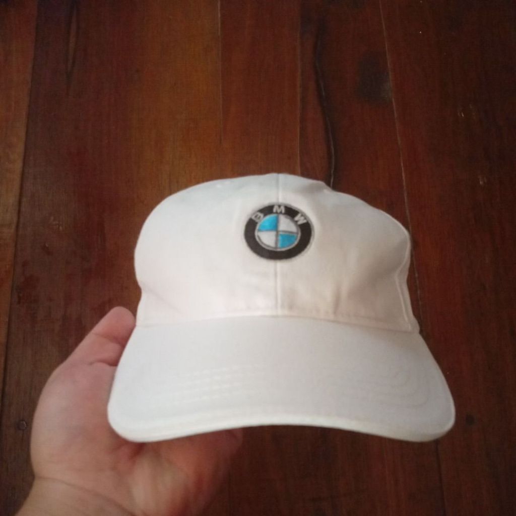 TOPI BMW