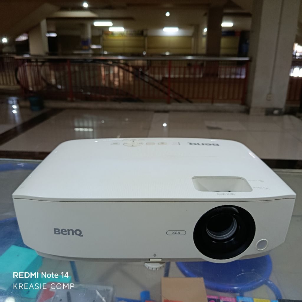 PROYEKTOR BENQ SECOND NORMAL