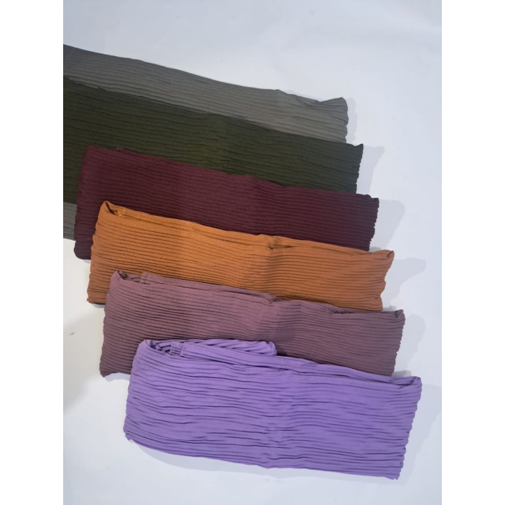 Hijab Jilbab Pashmina Plisket Warna Variasi Elegan untuk Tampilan Lebih Stylish