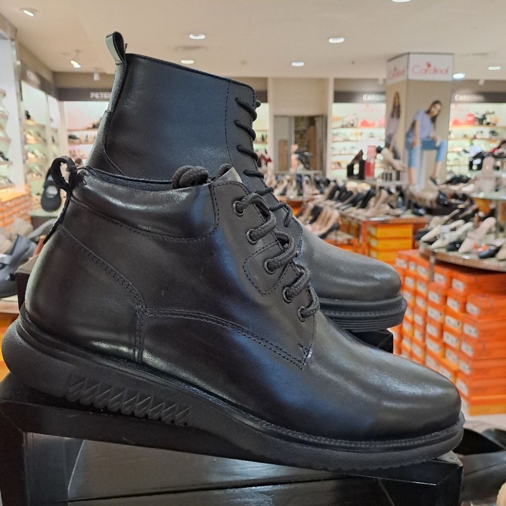 sepatu boot remaja dan dewasa pria Dr.kevin 100% original by matahari