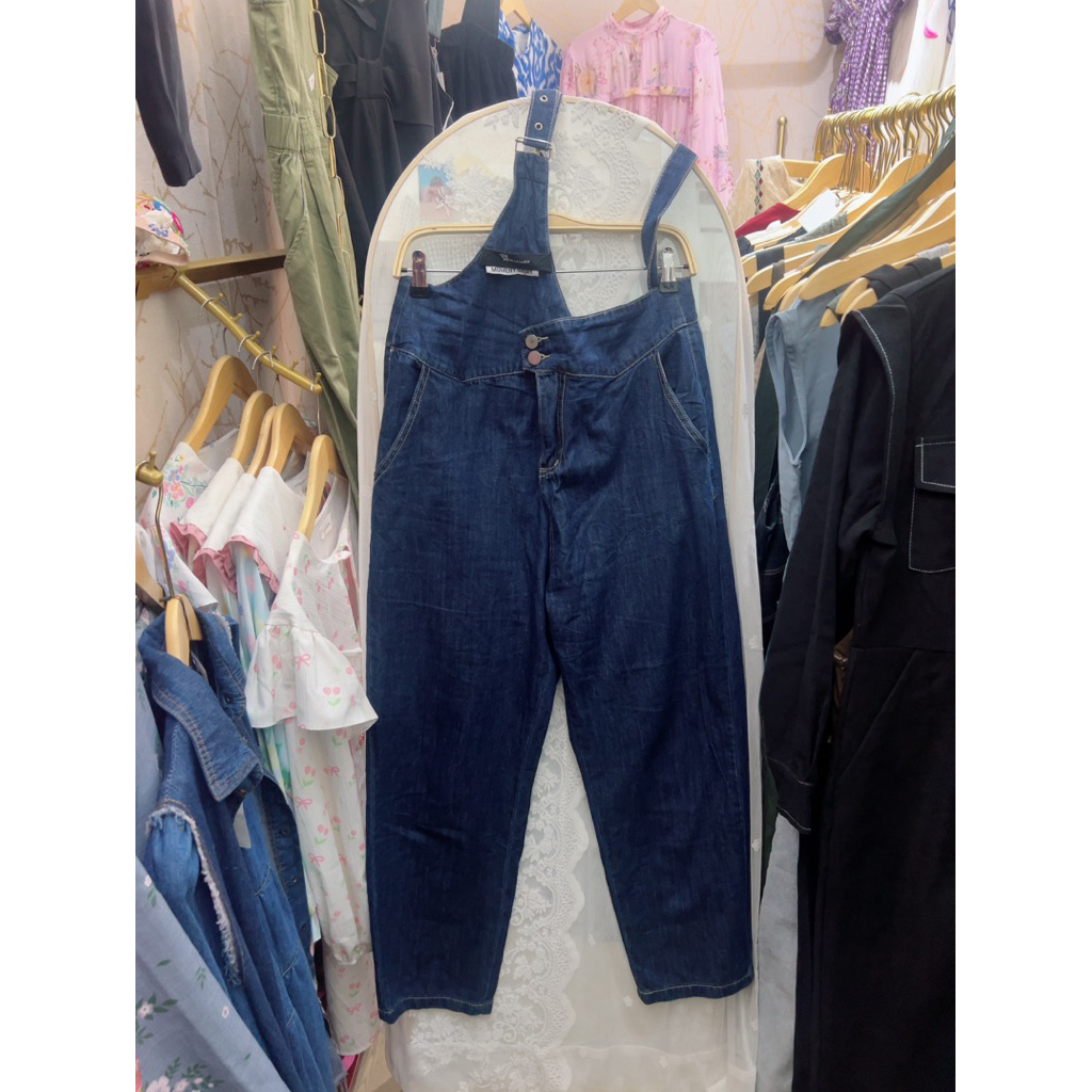 Jumpsuit / jp perut jeans