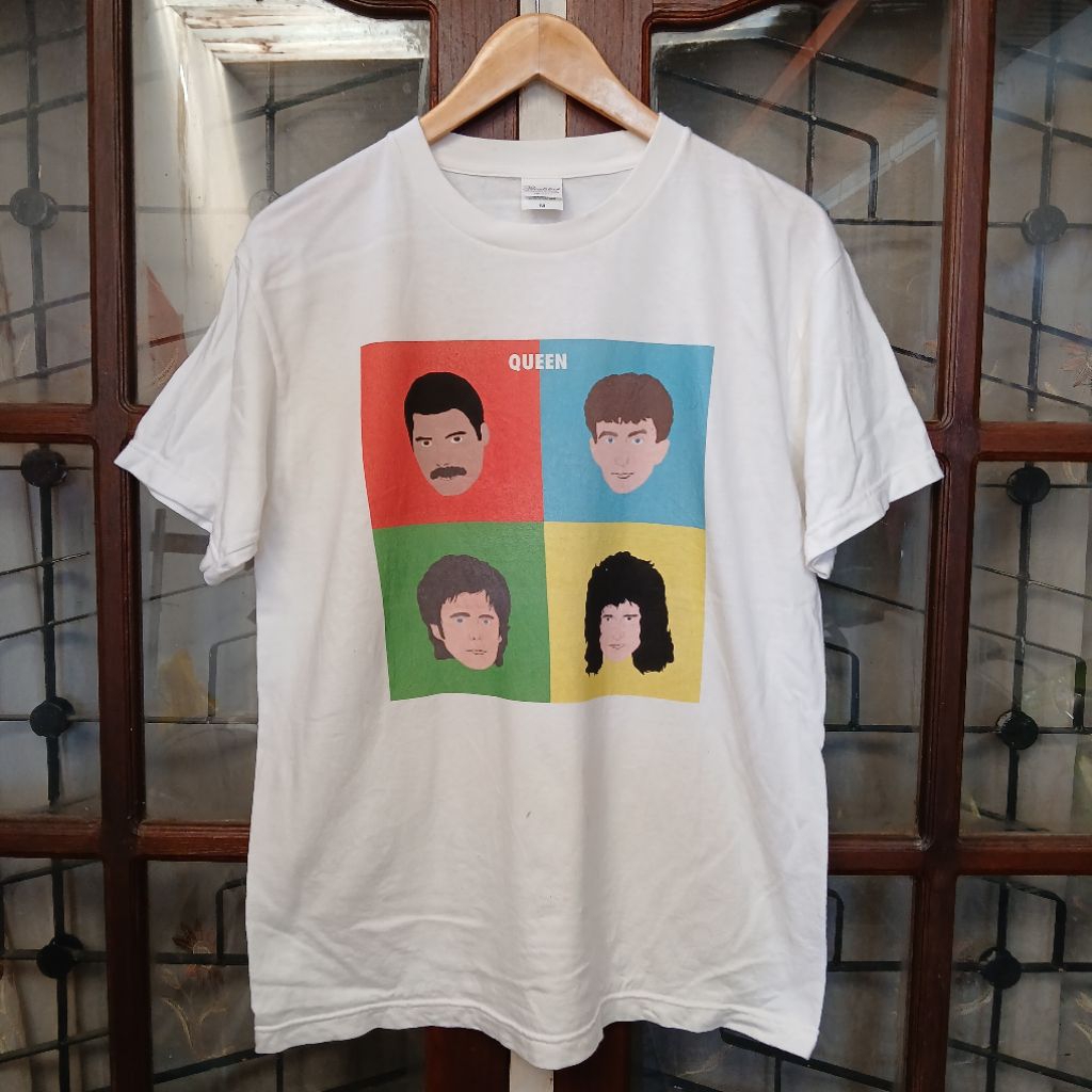 Kaos Band Queen