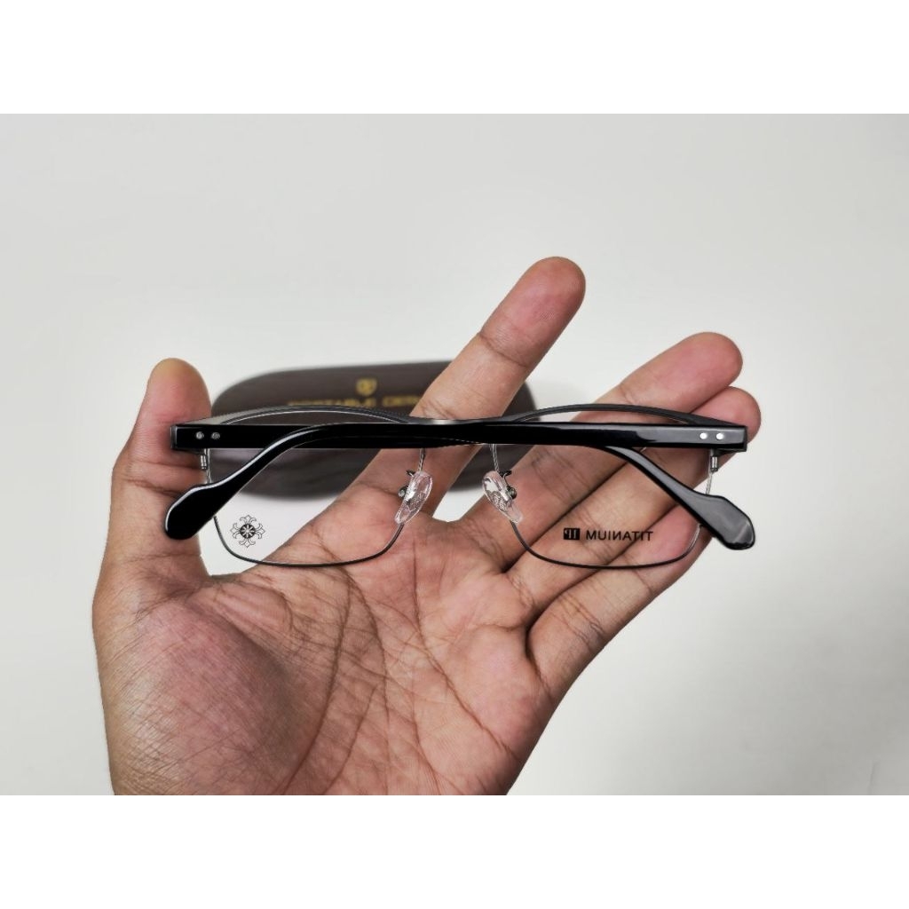 frame kacamata original TITANIUM portable design