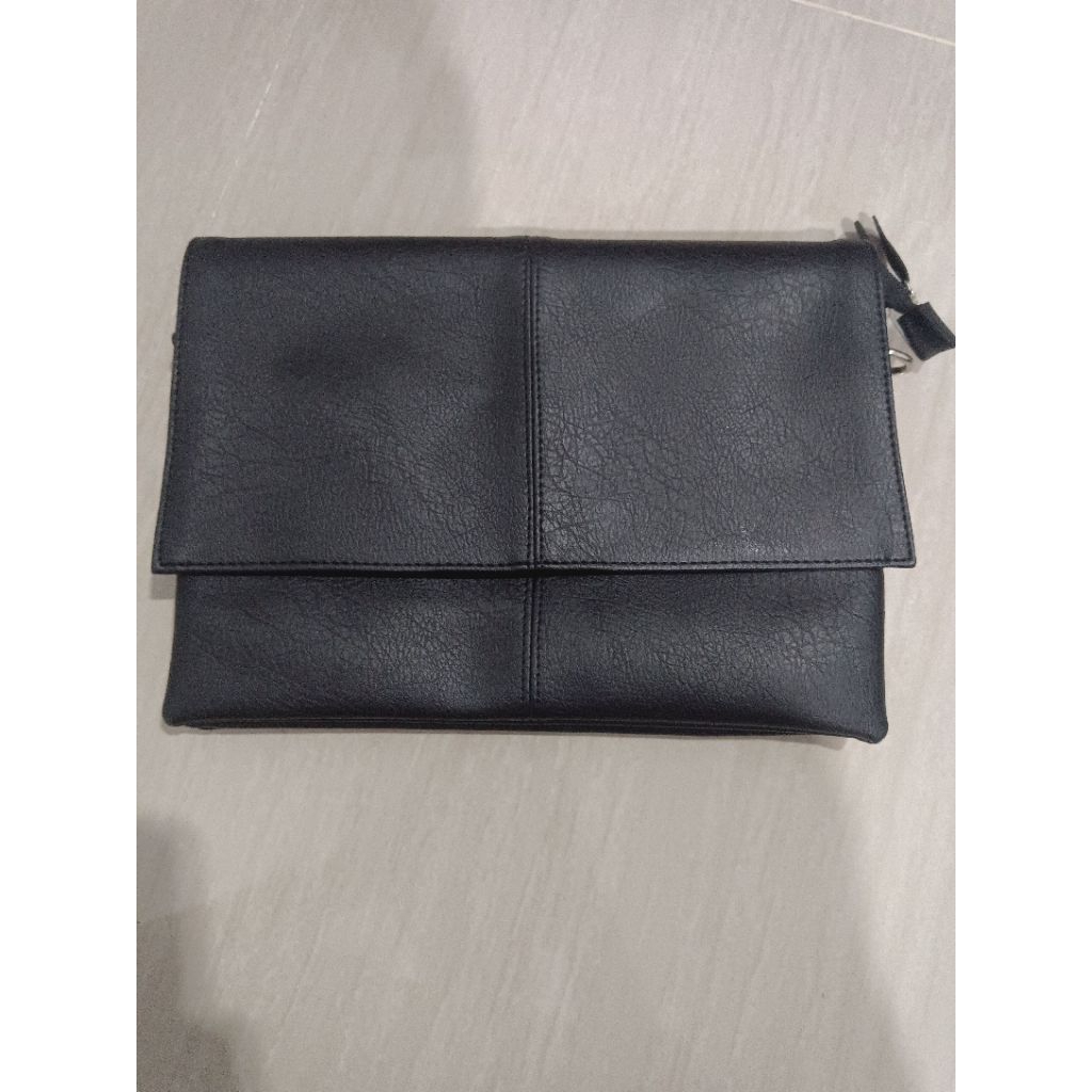 Tas pria kulit preloved