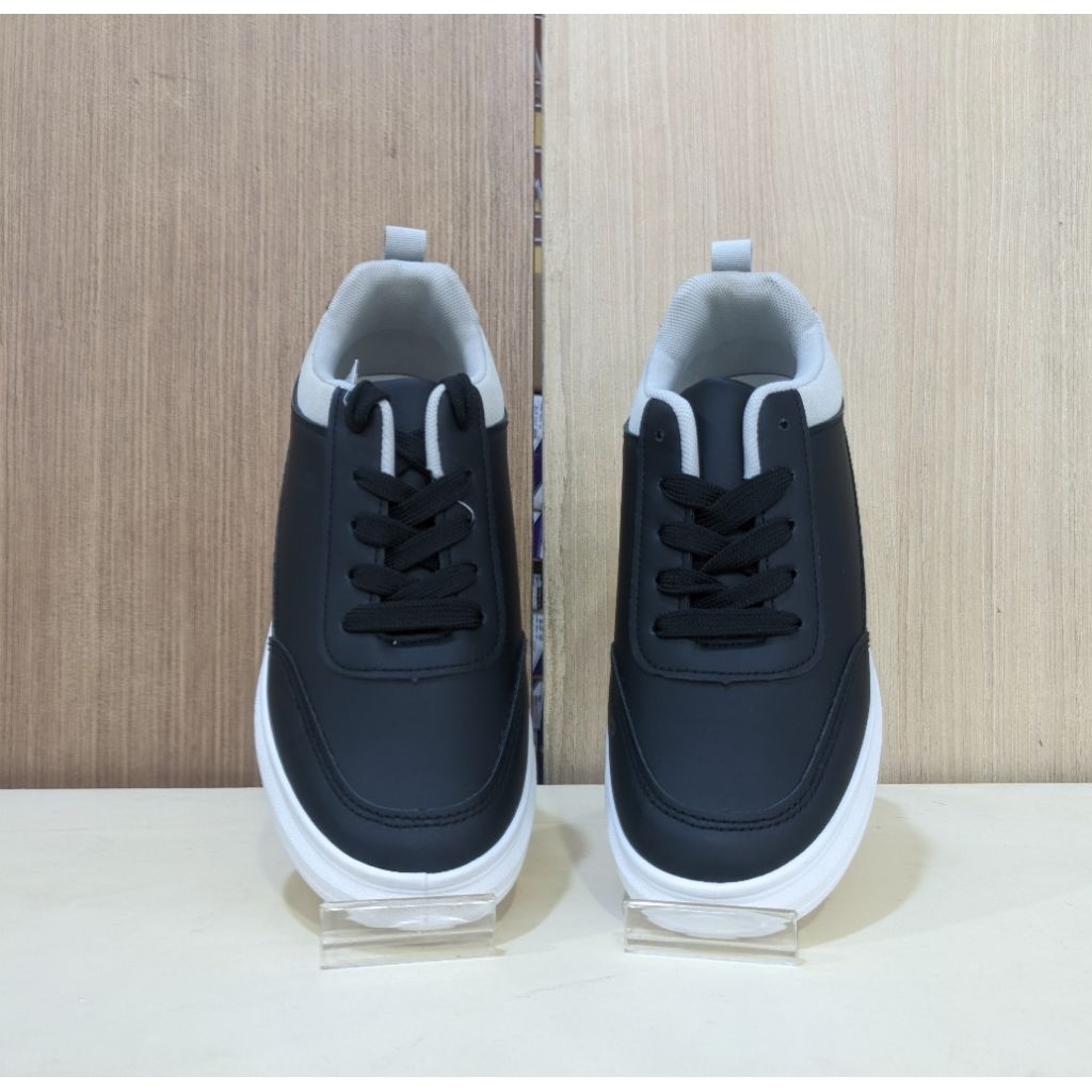 Sepatu Sneaker Wanita Nevada Original