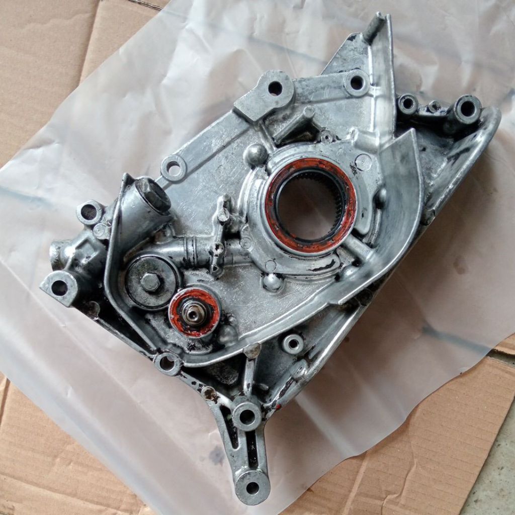 Pompa oli L300 Diesel tahun 2000 Original