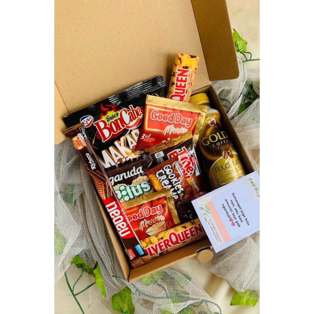 gift box/ snack box/ gift hampers/ box hampers/ hadiah wisuda/ birthday gift/hadiah cowok/ snack