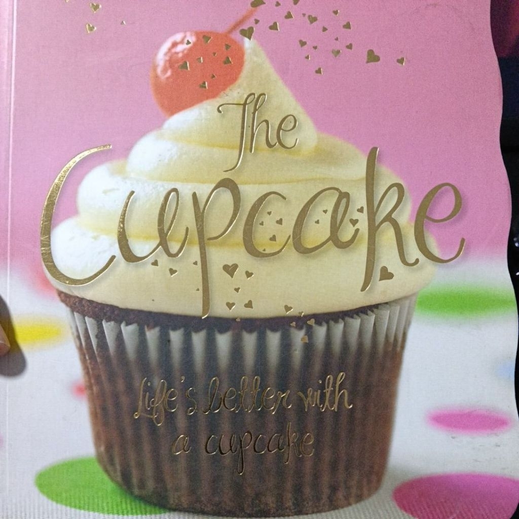 Buku resep baking cupcake