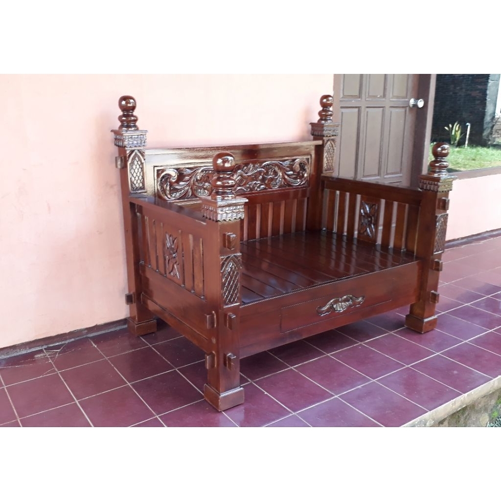 BALE BALE/RISBAN UKIR CUSTOM KAYU JATI