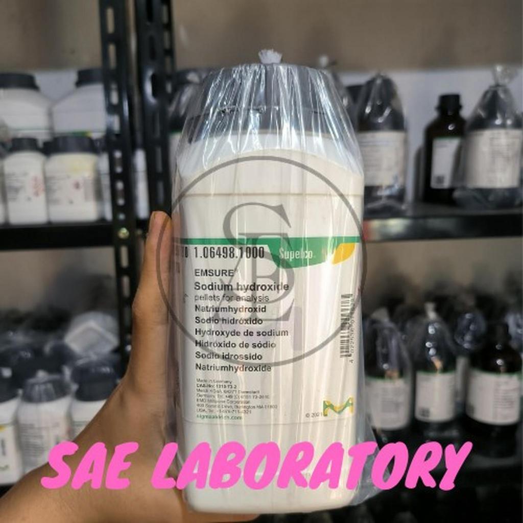 Sodium Hydroxide / Natrium Hidroksida / NaOH PA MERCK 1.06498.1000 MERCK 106498 1KG