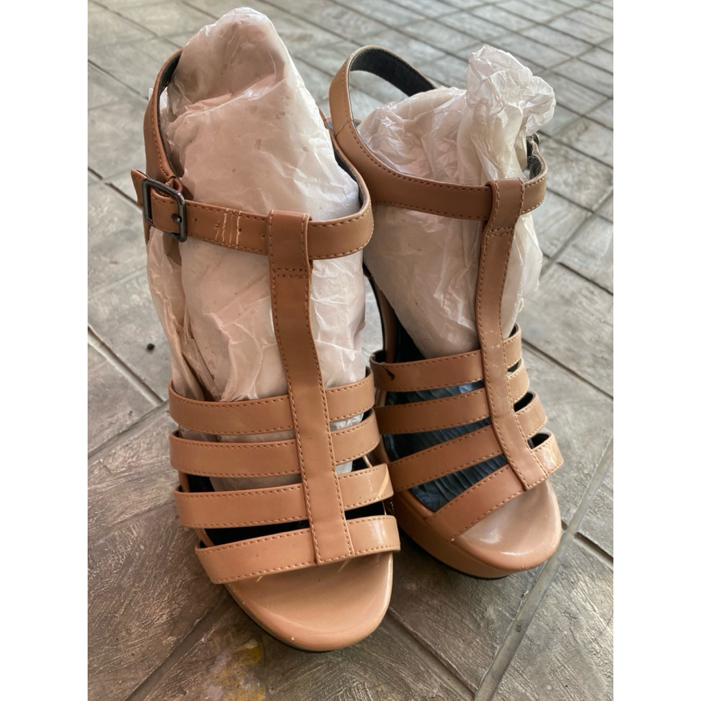 preloved cnk ori 35 nude masih bagus