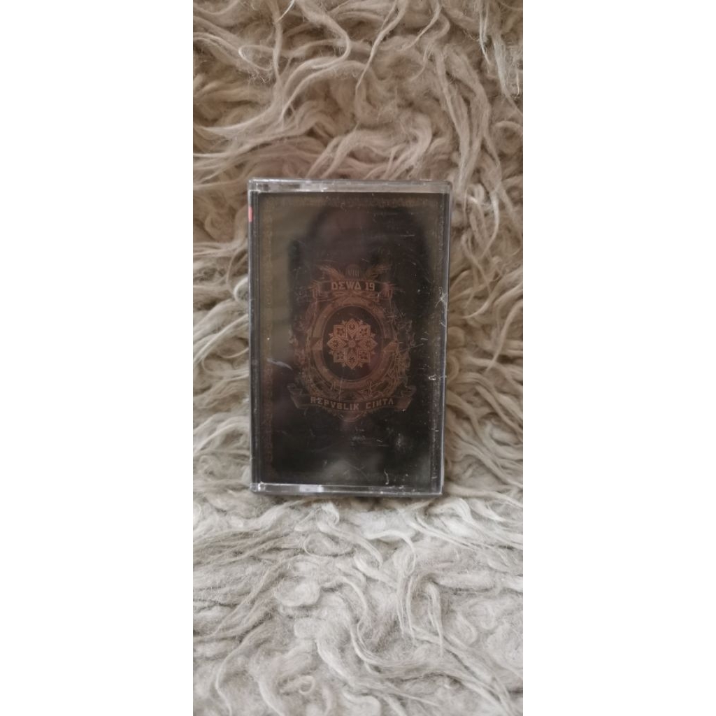 DEWA 19 REPUBLIK CINTA KASET PITA