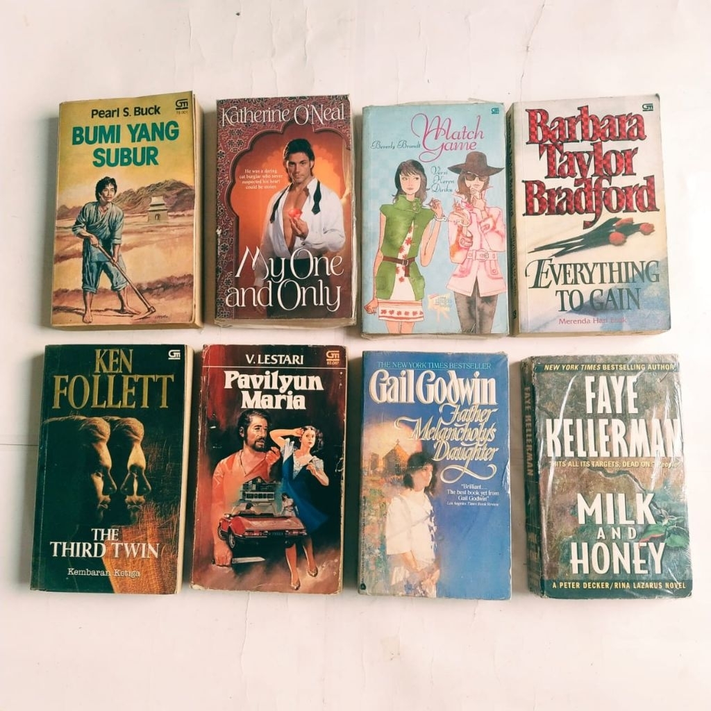 Buku Novel, LIU HULAN, PRODIGAL DAUGHTER, SECRET LIVES of LAWRENCE.., COLLECTED SHORT STORIES, BED/T