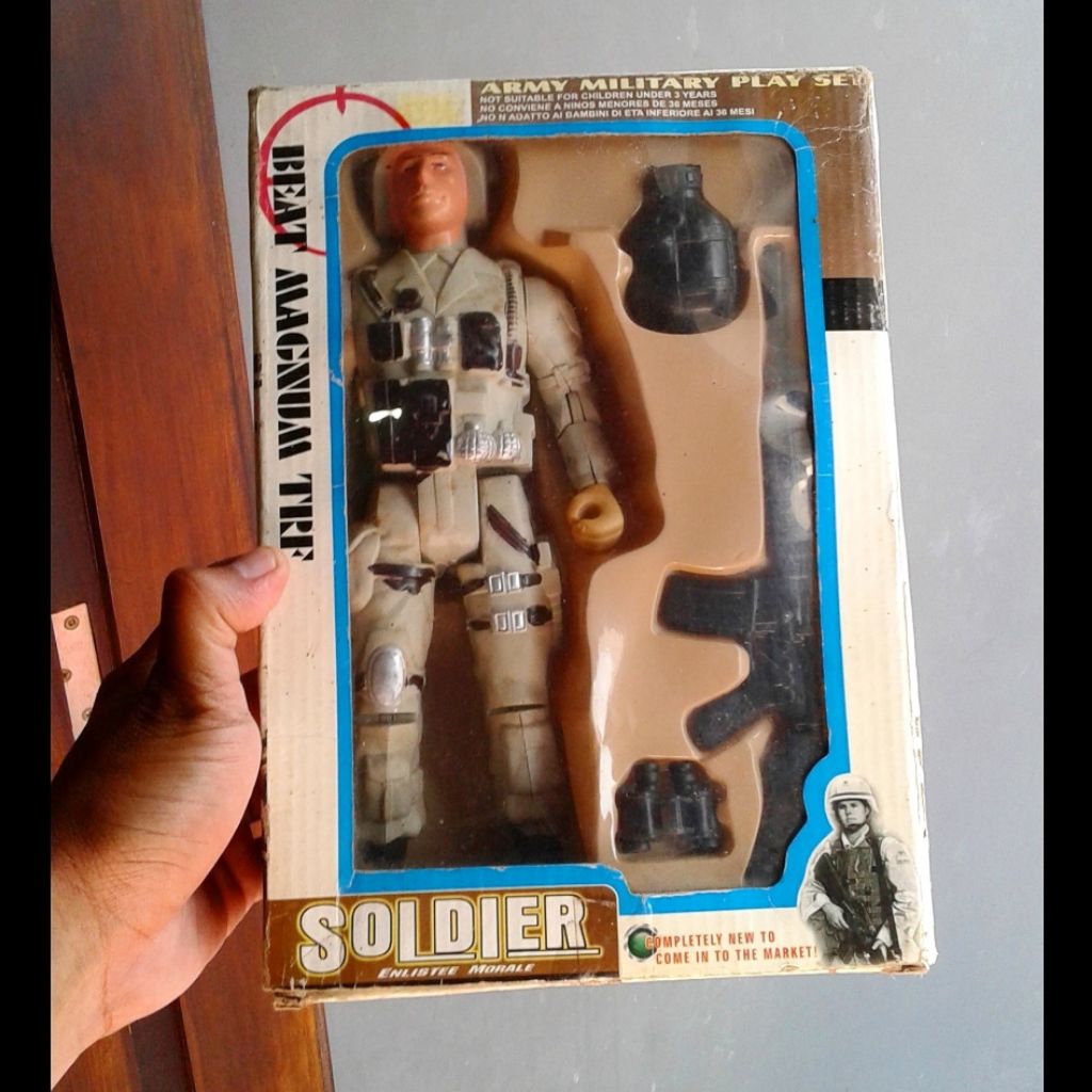 Vintage Soldier Set New Old Stock (NOS)