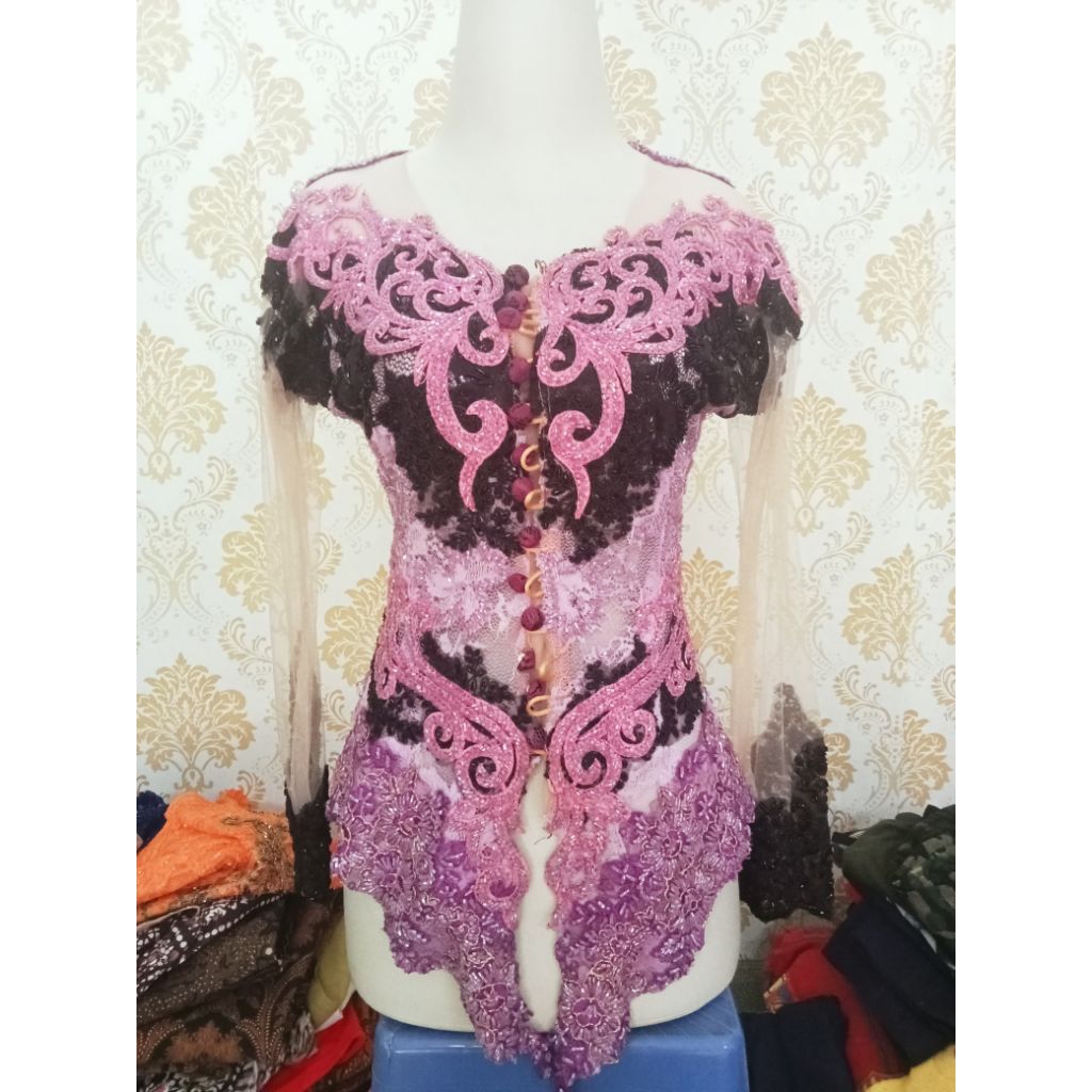 preloved kebaya  full Payet mewah