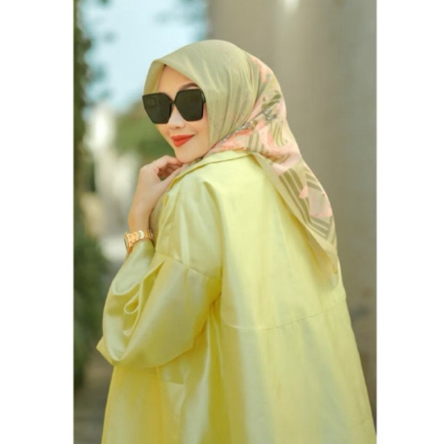 Buttonscarves chain 2 la Bella yellow
