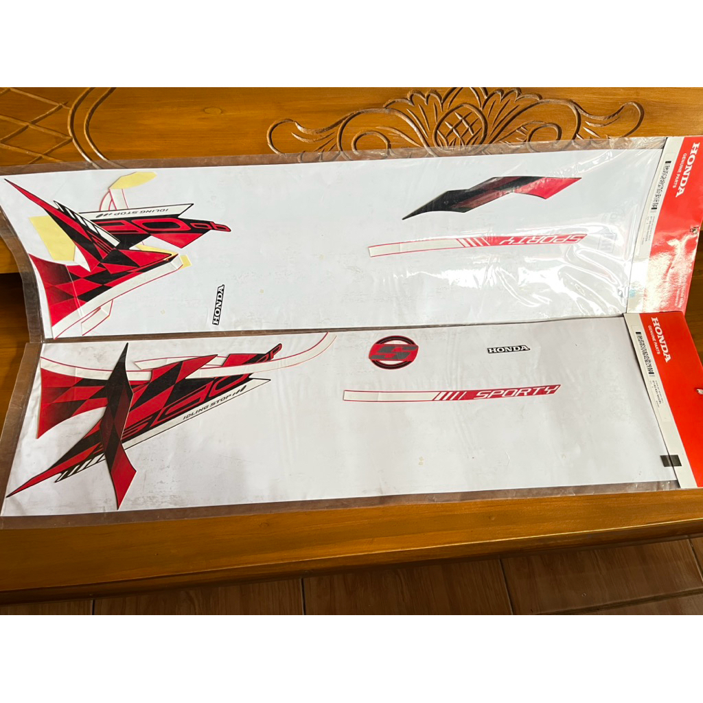 STRIPING STIKER STRIPE LIS BODY MOTOR HONDA SCOOPY sporty 2017 2018 MERAH HITAM ORIGINAL AHM 871X0-K