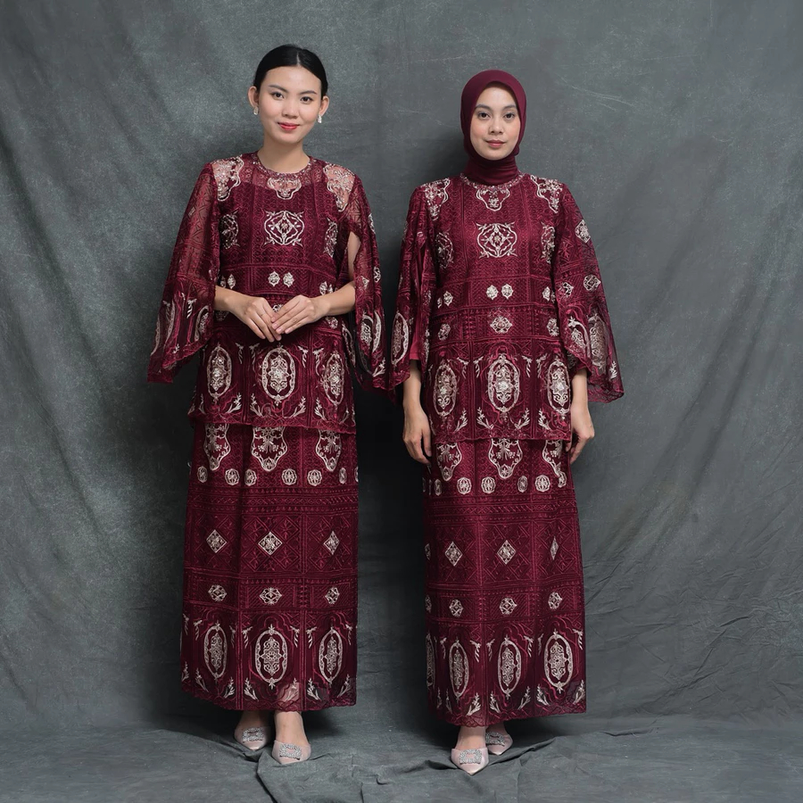 [RENT/SEWA] Luxxe Studio - Malika in Burgundy