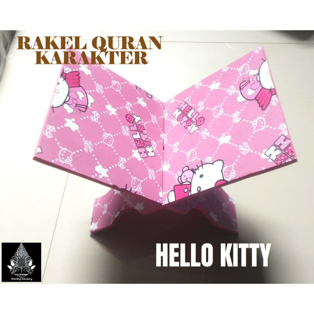 Rekal Al-Quran  lebar 17 cm. Karakter Anak Bahan MDF. HELLO KITTY PINK