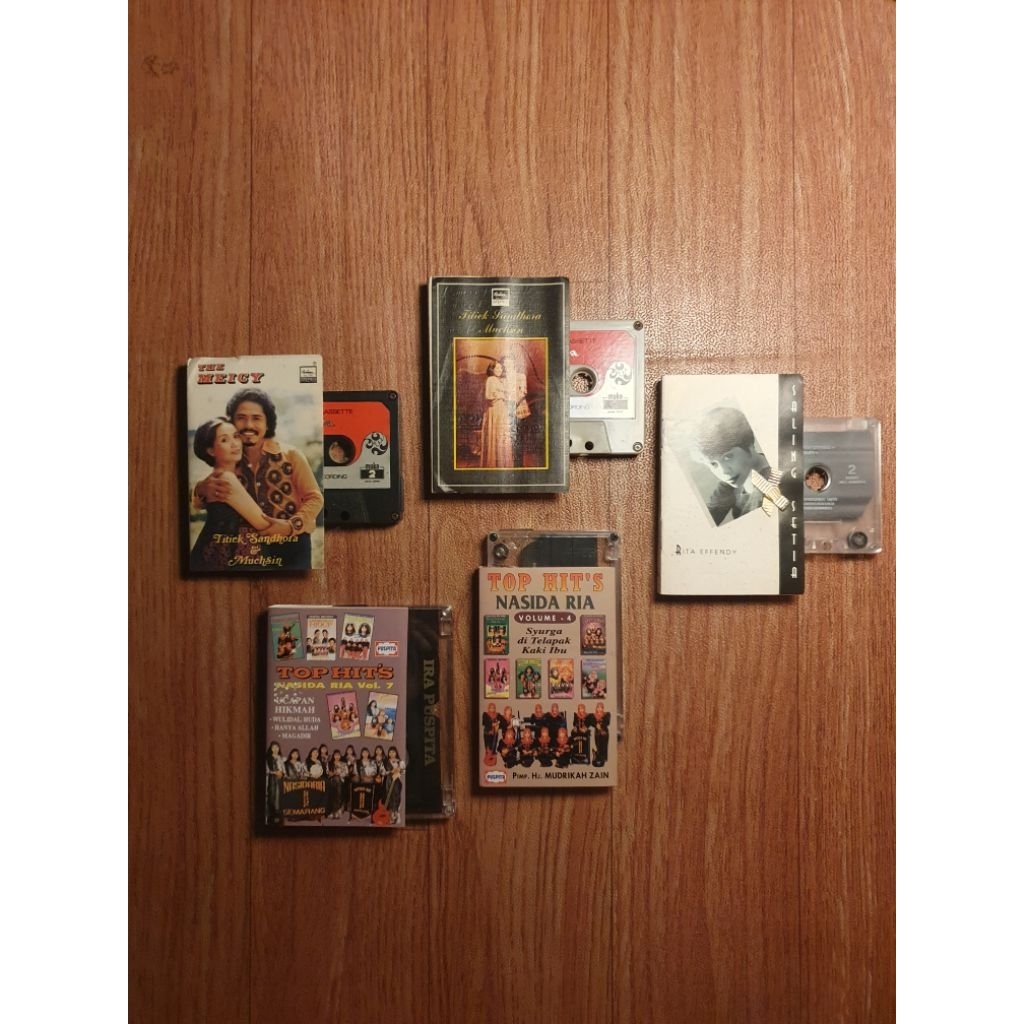 Kaset Pita Diskon Akhir Tahun ( Nasida Ria Titiek Sandhora Rita Effendy ) Original